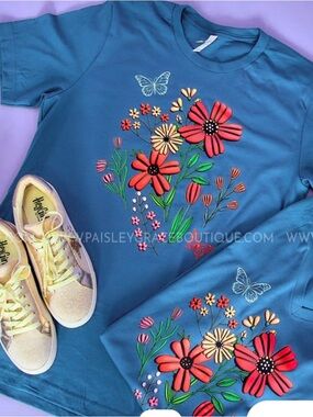 Boho Floral & Butterfly Graphic V-Neck Tee